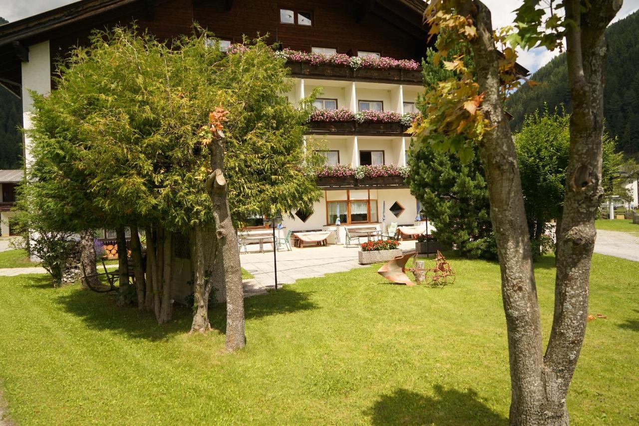 Pension Konigshof Mallnitz Bagian luar foto